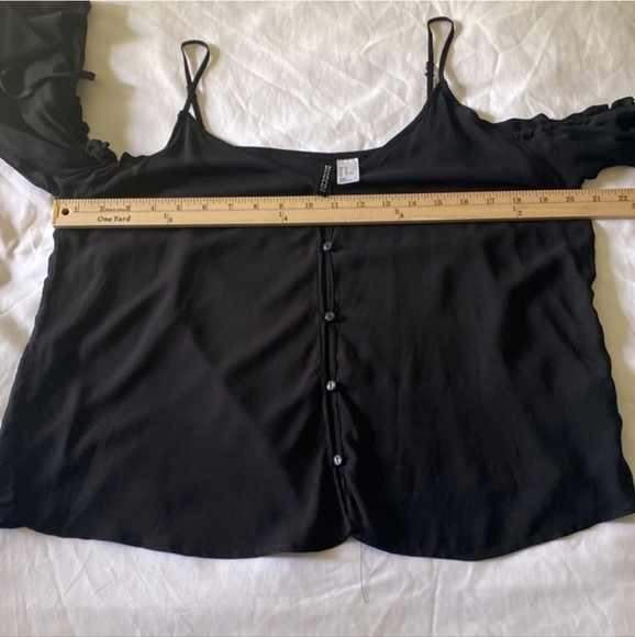 Divided Black Off-the-Shoulder Peasant Style Blouse Size 12 - Picture 9 of 10